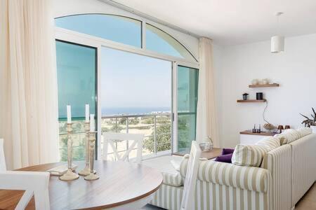 Joya Cyprus Mermaid Penthouse Apartment Agios Amvrosios  Luaran gambar