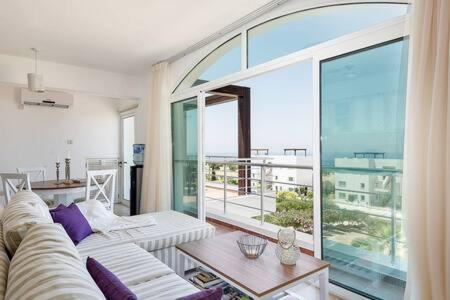 Joya Cyprus Mermaid Penthouse Apartment Agios Amvrosios  Luaran gambar